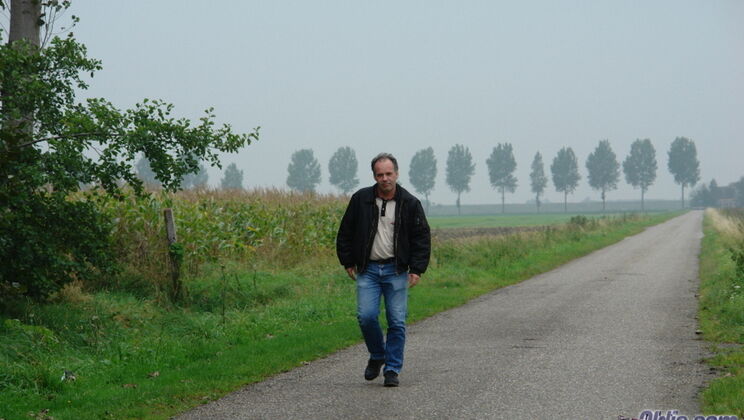 Erick and Alisa Kissing Before Fuck