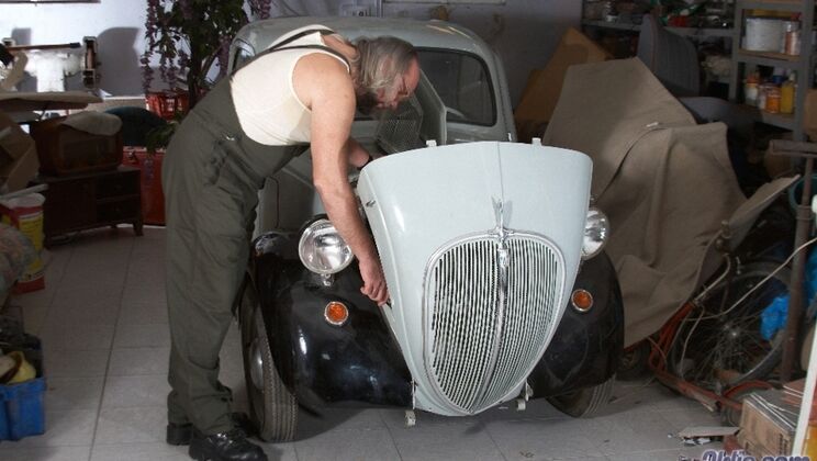 Madison Parker Gets Fucked by Older Man