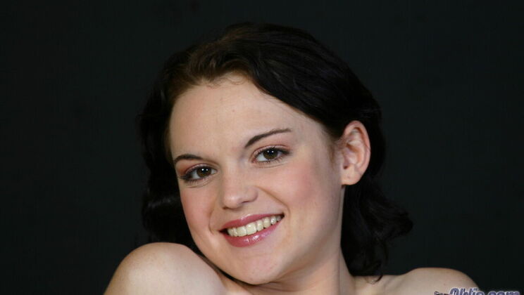 Martina's Ass Gets Licked by Hardy