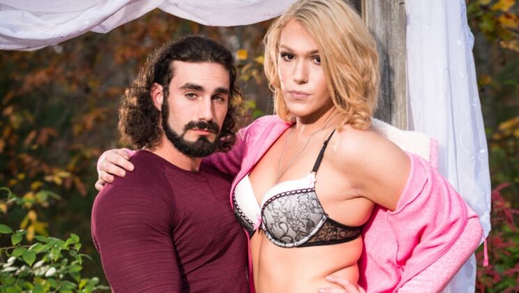 Aspen Brooks Gets Down and Dirty