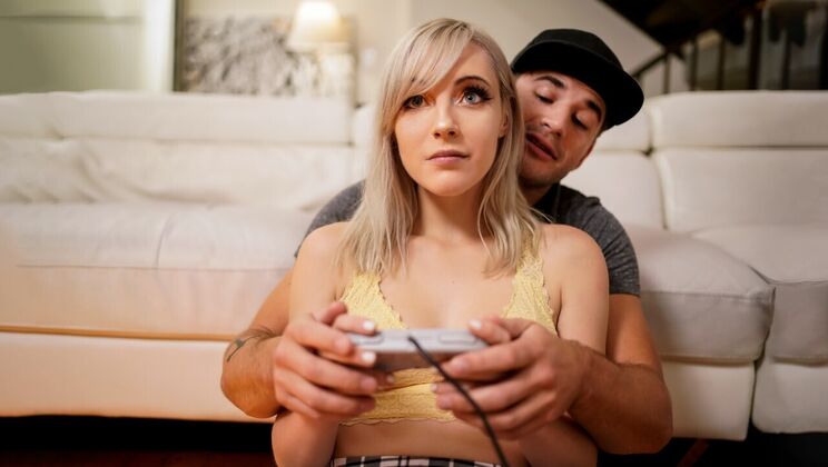 Tattooed Stepsister Seduces Stepbrother