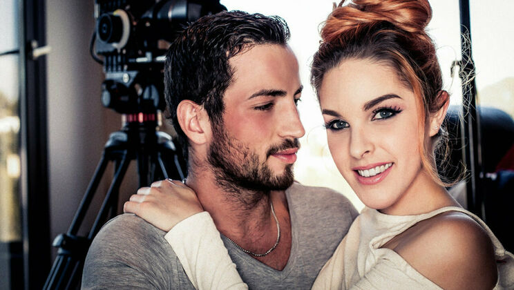 Spanish Beauty Amarna Miller in Sexy Docu-Film