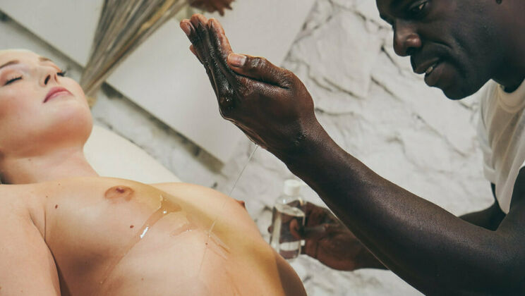 Lovita Fate's First Time Getting a Massage