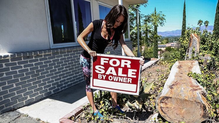 Mila Castro's Cumshot Facial Closeup