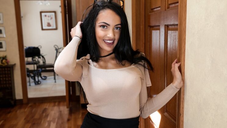 Sofi Ryan's Shaved Pussy in Doggystyle