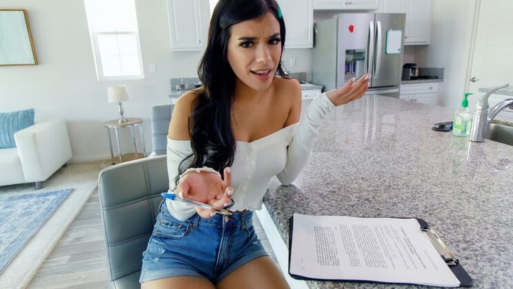 Bubble Butt Savannah Gets Fucked