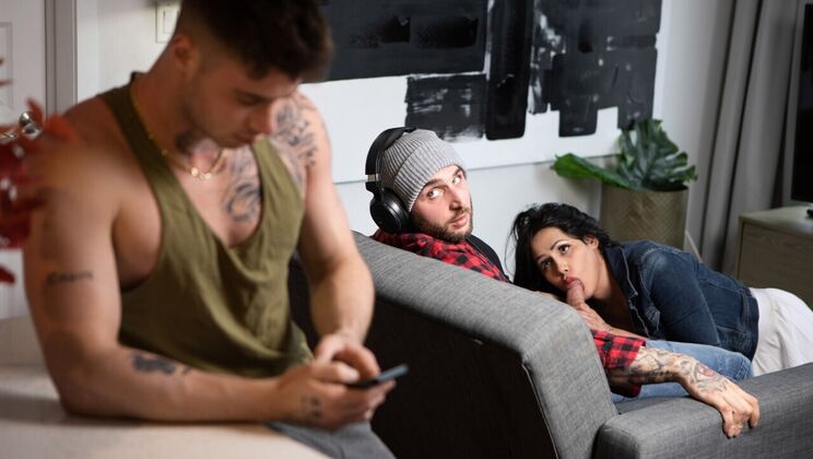 Blonde Bimbo Double Fucks