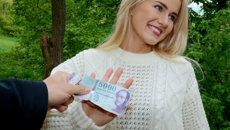 Hottie Aisha Outdoor Sex