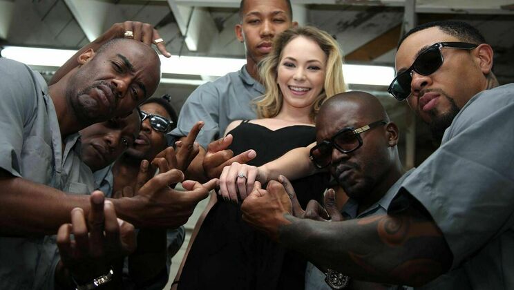 Smalls Angel Gets Creampied