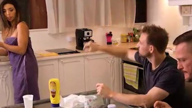 Shaved Pussy, Gaping Ass