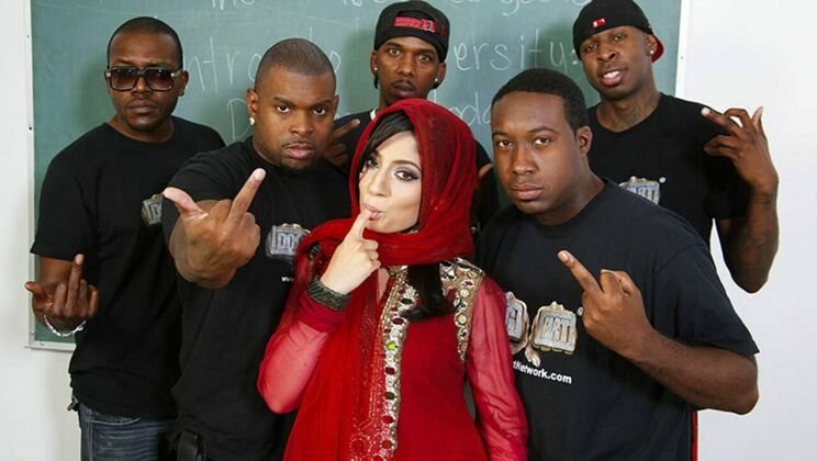 Gangbang Facial with Nadia Ali