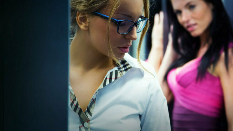 Bra-Zed and Beautiful (2014)