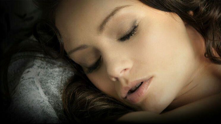 Small Tits, Big Passion - Sophie Lynx