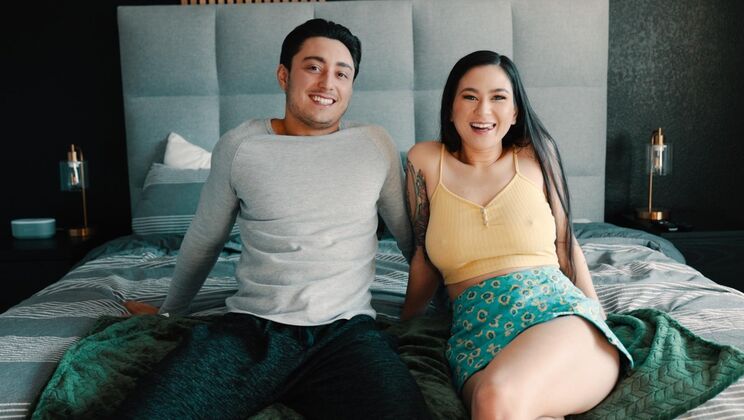 Jasmine Wilde Sucks Gio Givanni's Cock!