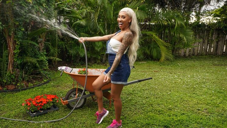 Blonde Kona Jade Takes Big Cock in the Garden