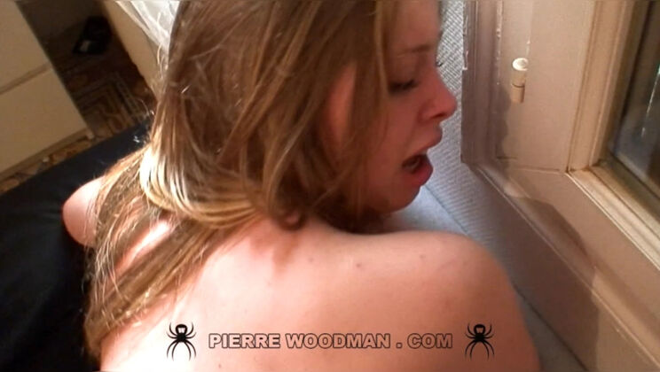 Cumshot with Petite Brunette Holly Viya