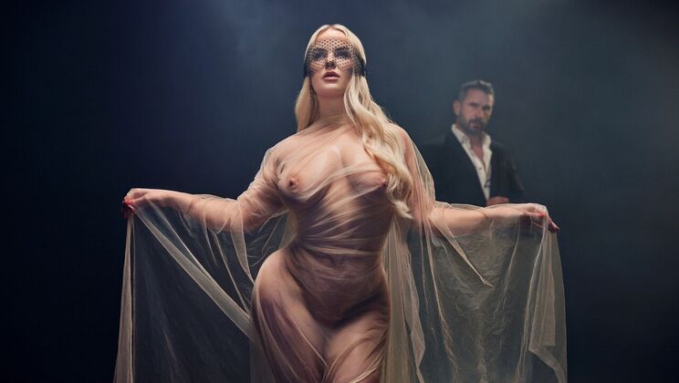 Missionary Position with Big Tits Blonde Vic Marie