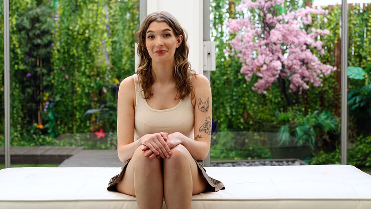 Bea's Missionary Style Fucking