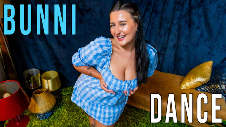 Big Ass and Big Tits Dance