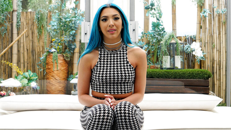 Beverly's Ass Gets Licked in Casting