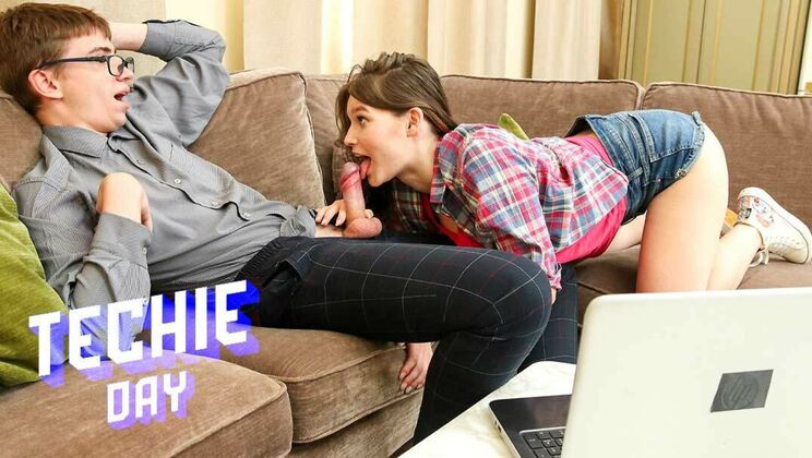 Teen Brunette Fomgosha Haynes Takes Hardcore Doggystyle - Natural Tits