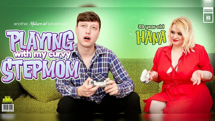 Blonde stepmom Hanna rides stepson hard instead of gaming