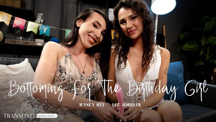 Shemale Blowjob & Hard Fuck – Asian TS & Brunette