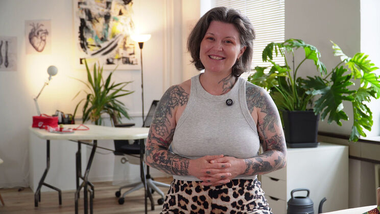 Unleashed BDSM Shoot – Lola L and Dolly in Submission