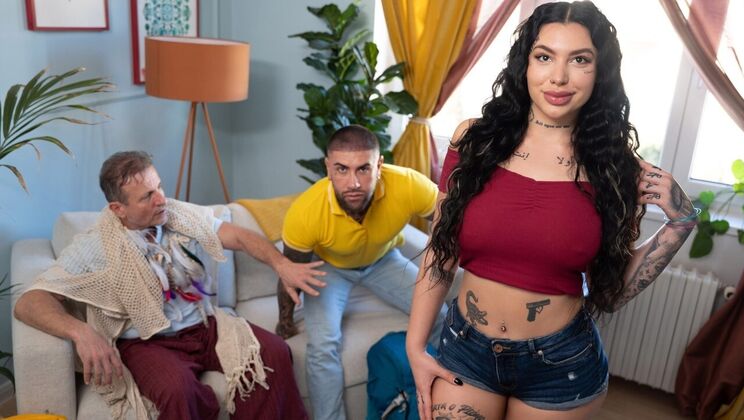 Face Sitting & Pussy Licking Threesome