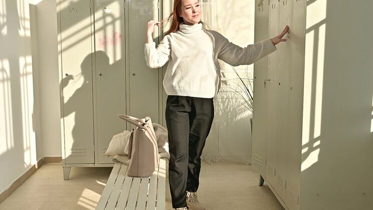 Redhead in White: Nicole Murkovski DP Threesome with Cum Finish