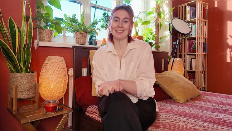 Sarah Takes First Anal Zora Application