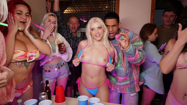 Cowgirl Ride Ends with Cum on Pussy in Swamp Party Play