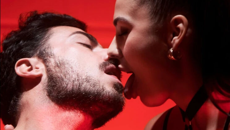 BDSM Threesome - Controlled by Francis X and Léa Pam