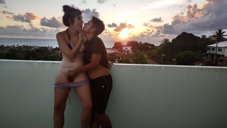 Ari & Sofi: Reflected Sunrise Balcony Pussy Licking