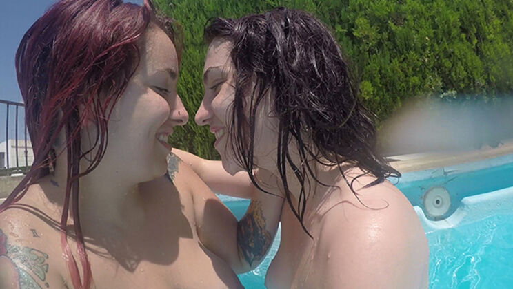 Slippery Lesbian Feet Licking with Eva & Sharruska