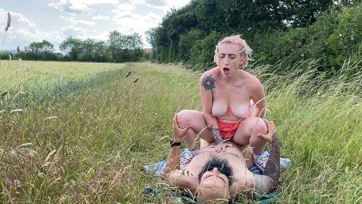 Nothing Better Than POV Deepthroat With Bonnie