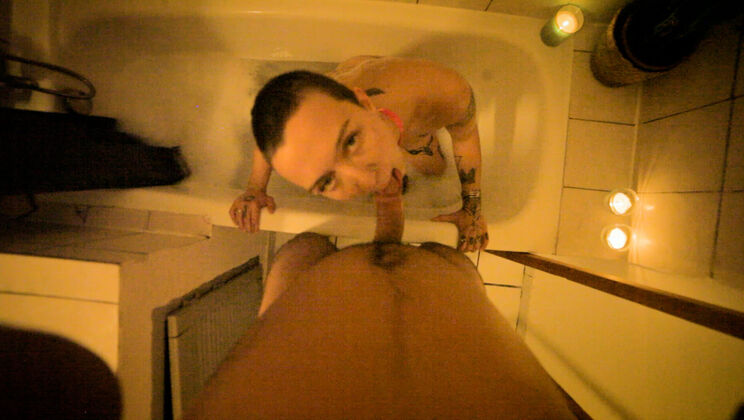 Dino and Lulu Fuck in the Bathroom