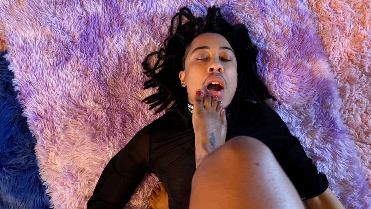 Honey G & K Rivers Female POV Foot Worship